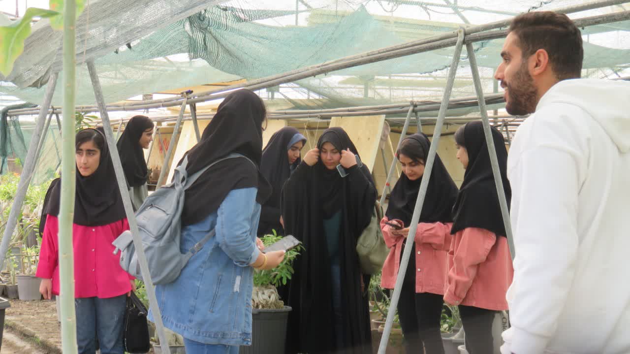 بازدید علمی دانشجویان از پژوهشکده میگو