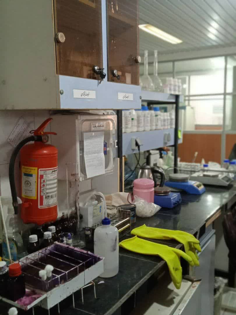 بازدید علمی دانشجویان از پژوهشکده میگو