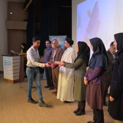 تصاویر گزارش اجرای جشن نیمه شعبان به همراه تجلیل از اساتید و دانشجویان